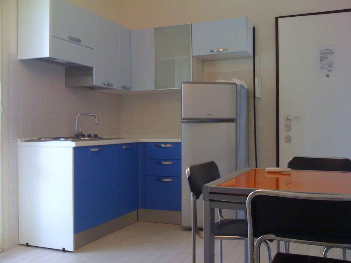 Apartment In Marina Di Massa - Toskana 24103 المظهر الخارجي الصورة