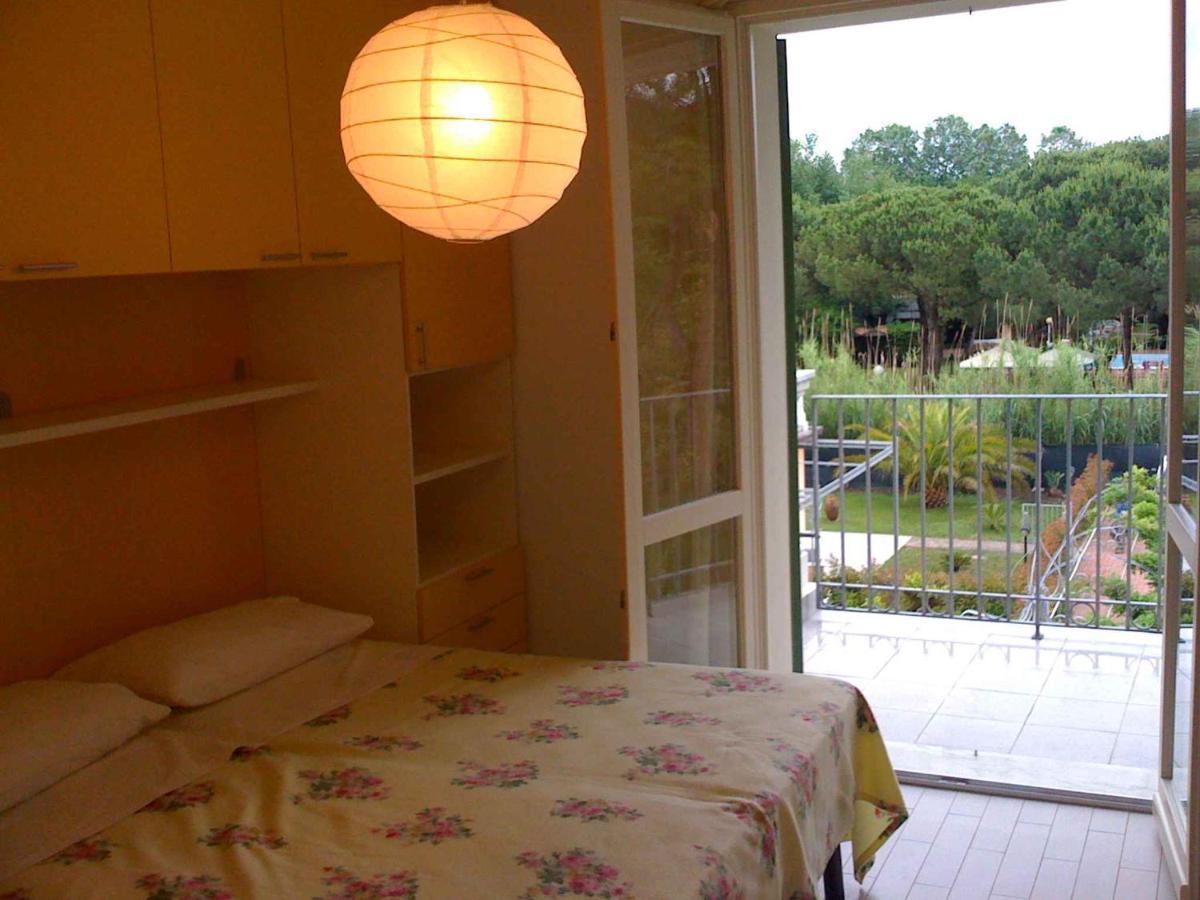 Apartment In Marina Di Massa - Toskana 24103 المظهر الخارجي الصورة
